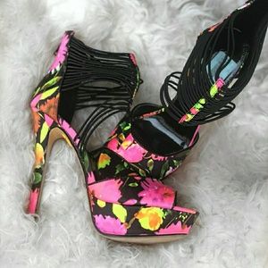 SHI by Journeys Lotus